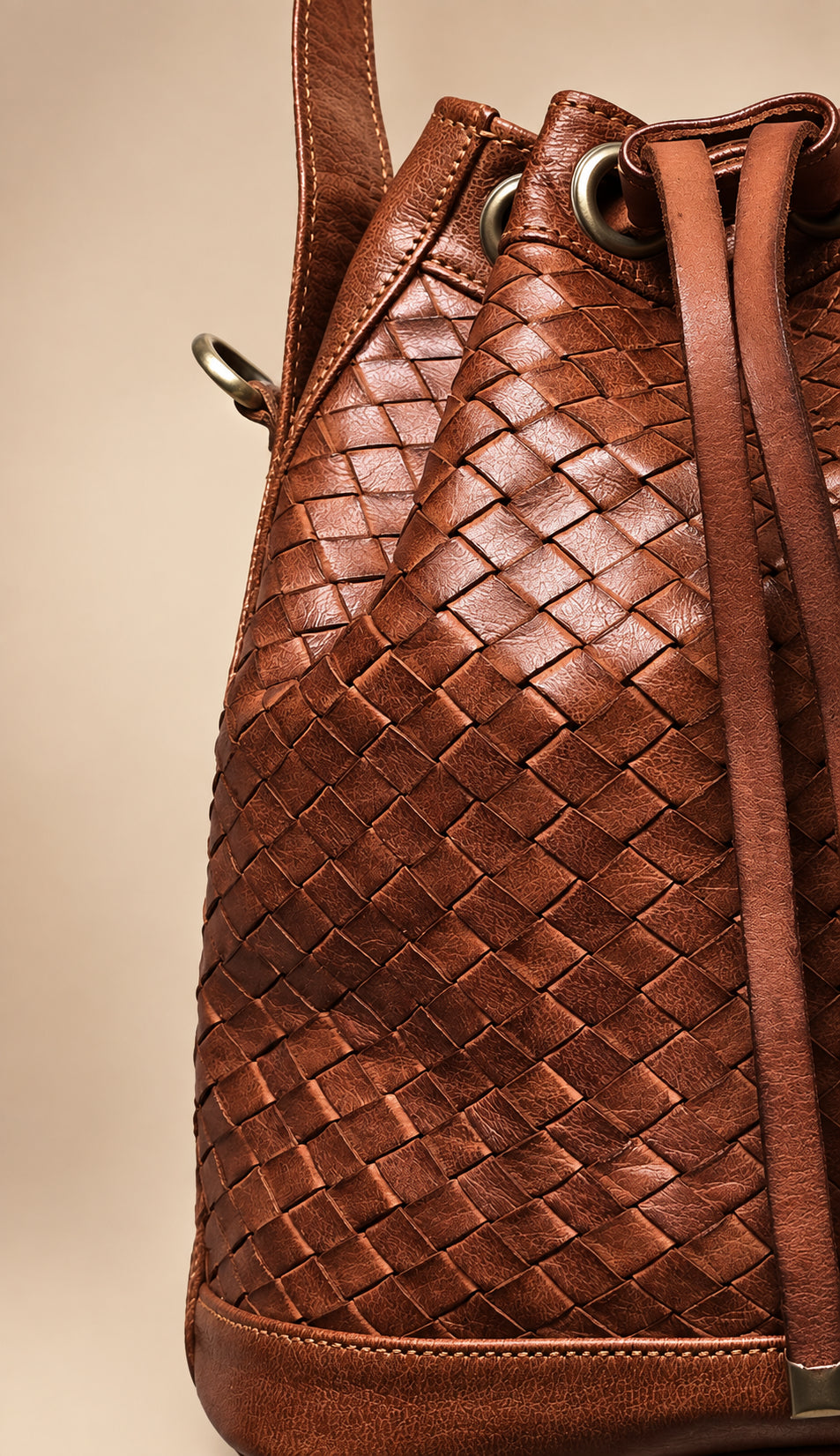 Beldi Leather Shoulder Bag – Handmade Moroccan Woven Leather Bag